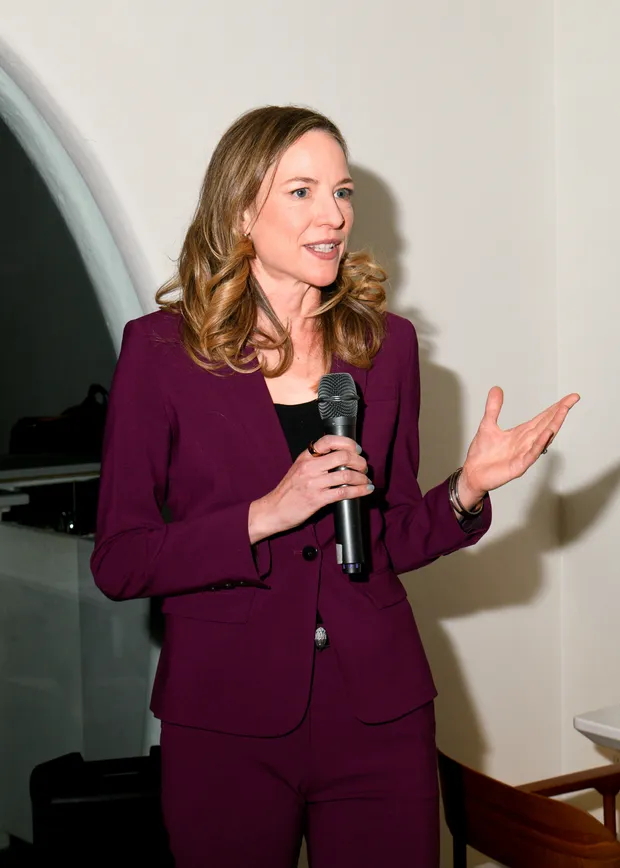 Elizabeth Knight speaking